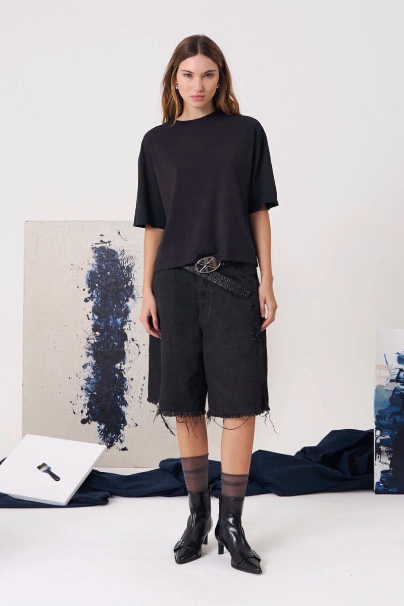 BERMUDA CUARZO NEGRA Negro