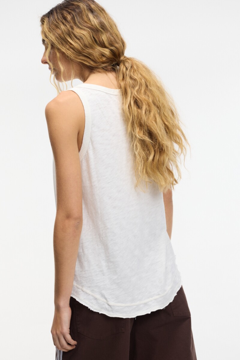 Musculosa Bree Crudo