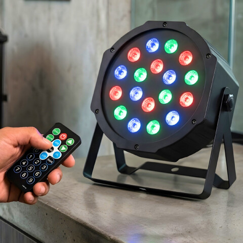 Proyector Luces LED RGB X18 Control Discoteca Fiesta Evento Color Negro