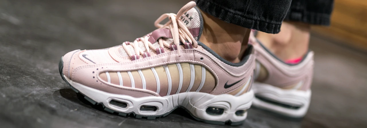 nike-airmaxtailwind-ck2600-600-1.jpg