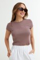 Remera crop top con estampa ROSA