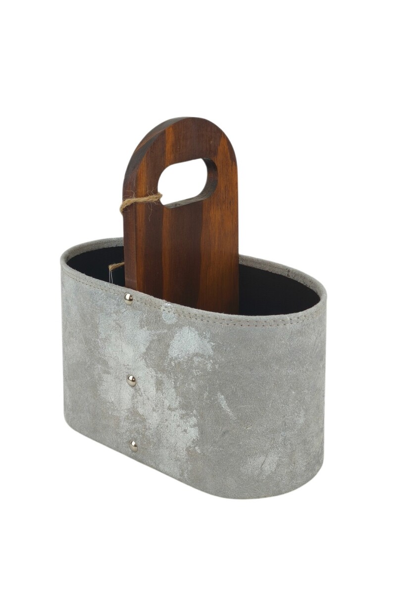 Matera Artesanal de Cuero con Detalles Metalizados Beige con plateado