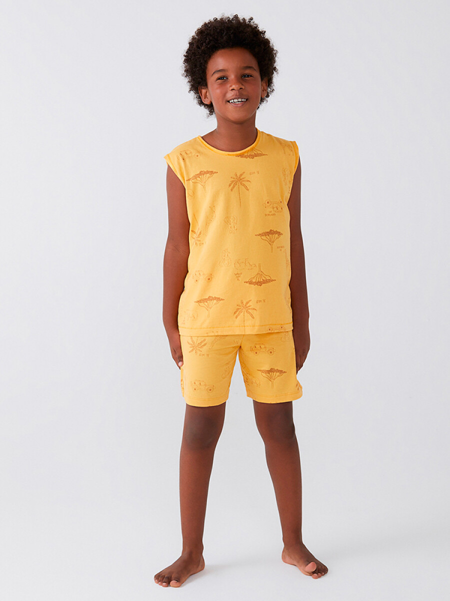 PIJAMA NIÑO ESTAMPADO AMARILLO —