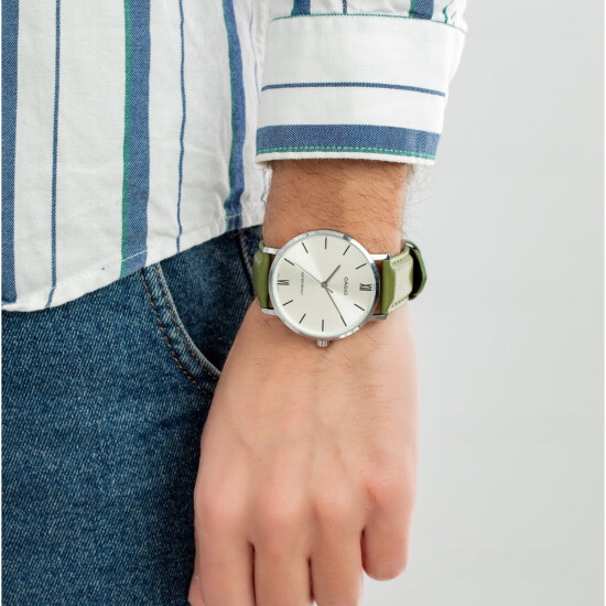 Reloj CASIO MTPVT01L-3BUDF Cuero Verde Esfera 40mm 0