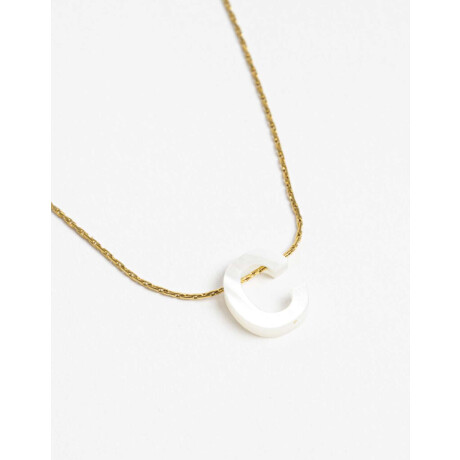 Cadena Corta con Dije Perlas Dorado