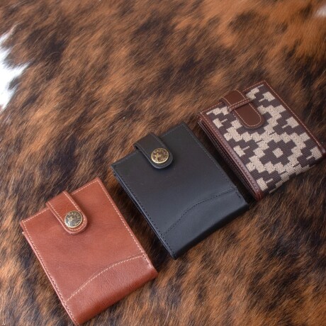 billetera 100% cuero con guarda