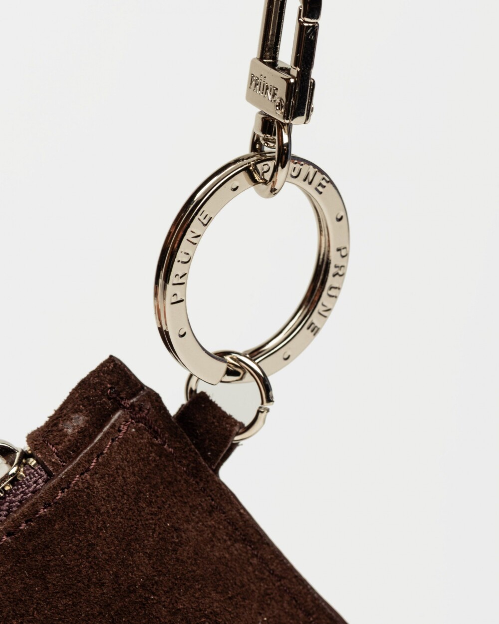 Charm Meg en cuero gamuza Chocolate