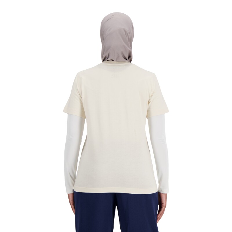 Remera New Balance de Dama - Sport Essentials - WT41502LIN BEIGE