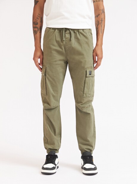 PANTALON CARGO SALTA VERDE MILITAR