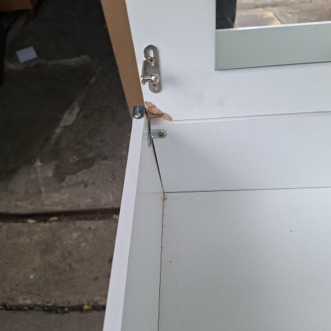 [OUTLET] Tocador Escritorio con Espejo Blanco para Dormitorio | Mueble de Maquillaje Moderno [Viene Armado - Solo Retiro] [OUTLET] Tocador Escritorio con Espejo Blanco para Dormitorio | Mueble de Maquillaje Moderno [Viene Armado - Solo Retiro]