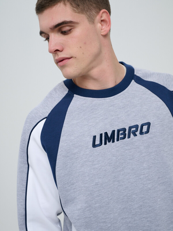 BUZO CROSS Umbro Hombre 05m