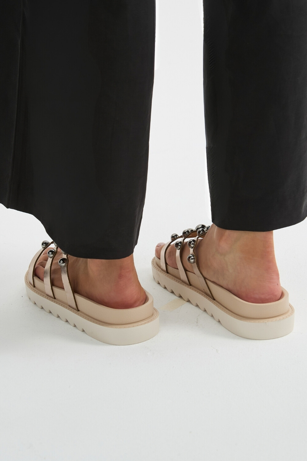 Sandalia Sabi Beige Claro
