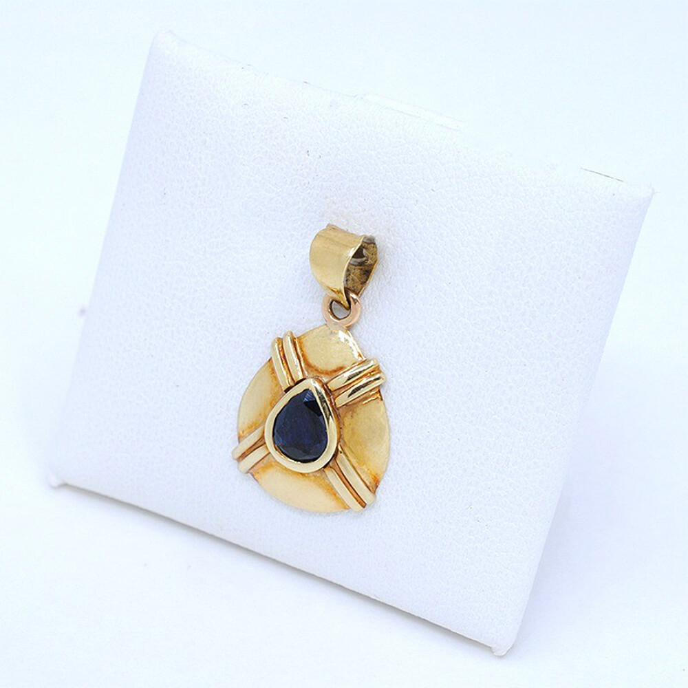 Dije En Oro 18K Con Zafiro Dije En Oro 18K Con Zafiro