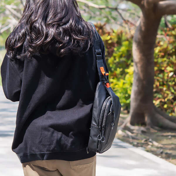 Mochila Bolso Cougar Uniride Sling COUGAR UNIRIDE SLING BAG