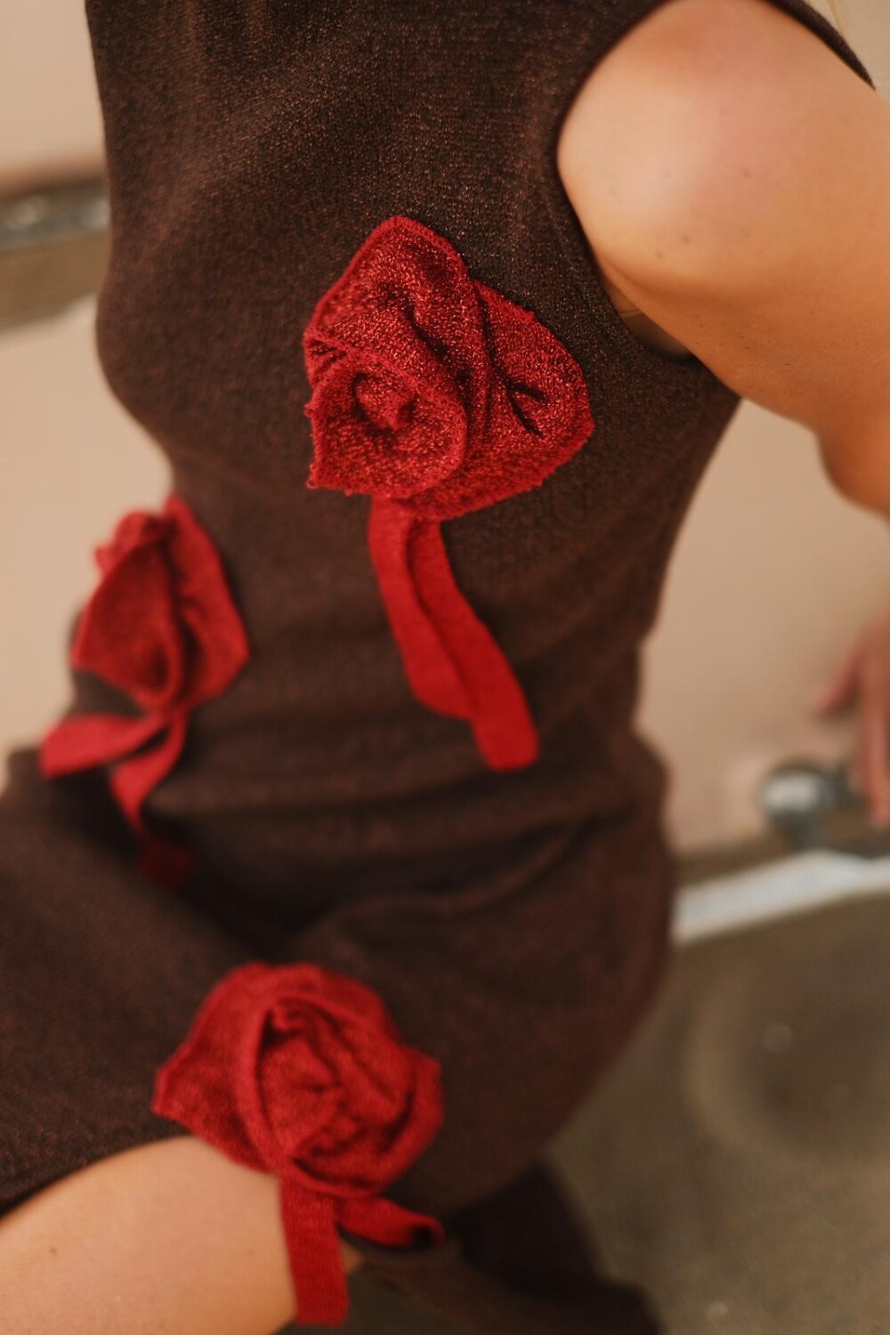 Rosette Dress Chocolate / Rojo