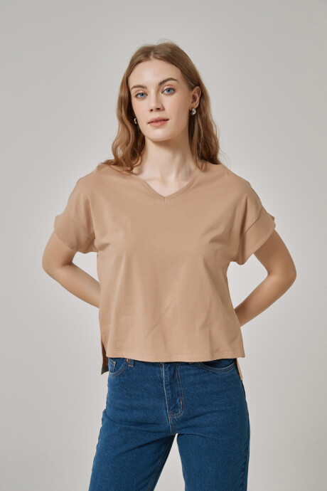 Remera Sabrina Caqui