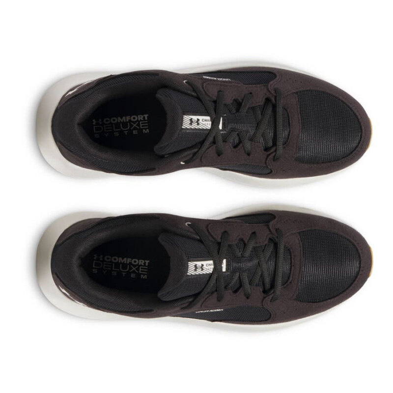 Championes Under Armour Charged de Hombre 372B001N11 Negro