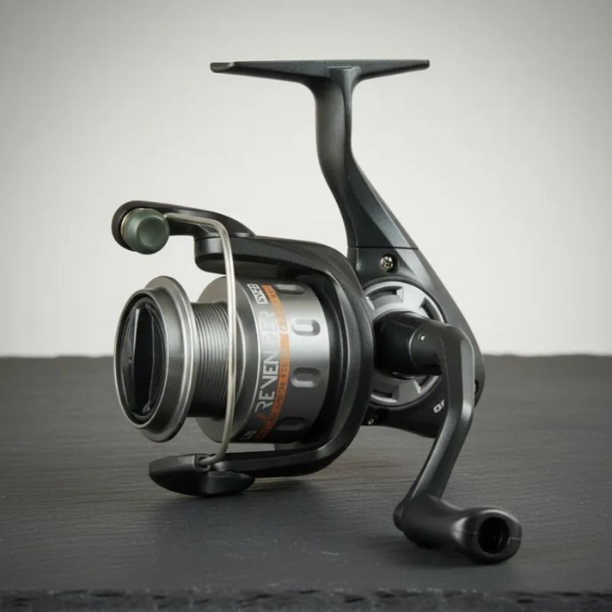 Reel Okuma Revenger 65 Frontal 