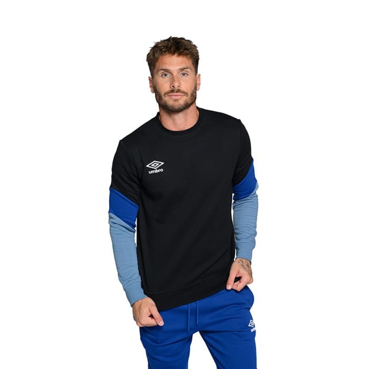Buzo Umbro Grande de Hombre - 20106053 - Negro-marino 