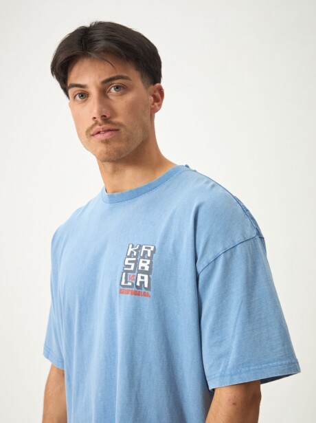 REMERA THE BEACH AZUL