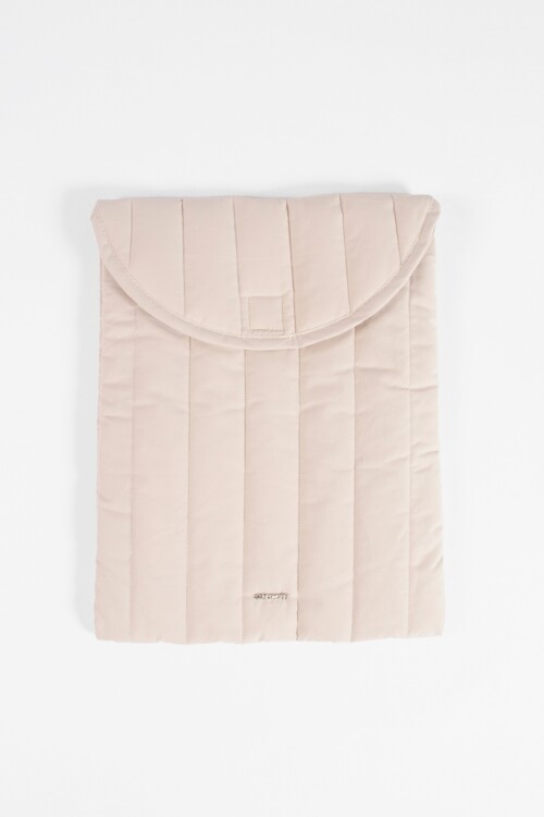 Estuche porta laptop puffy 16 pulgadas crudo