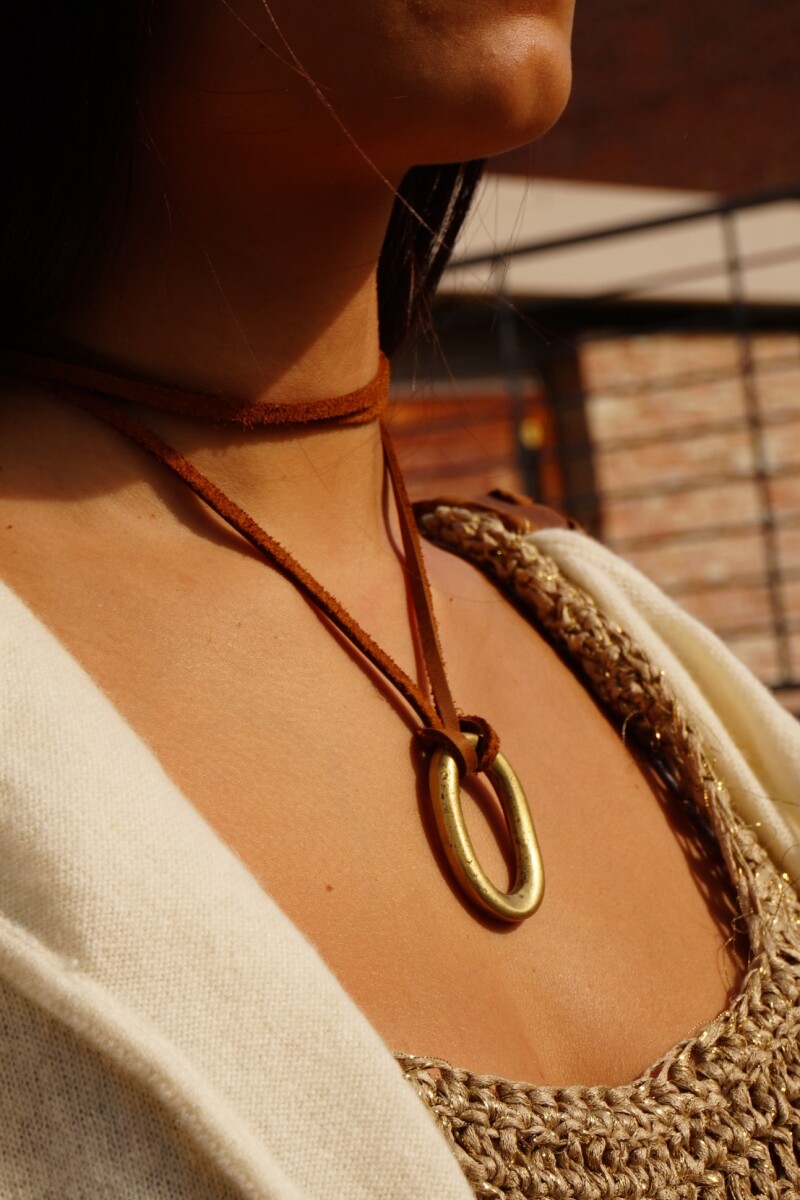 Mini Oval Shape Necklace Dorado