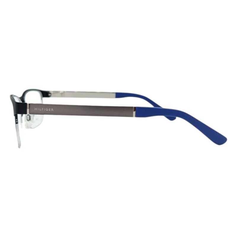 TH132420 negrouniforme