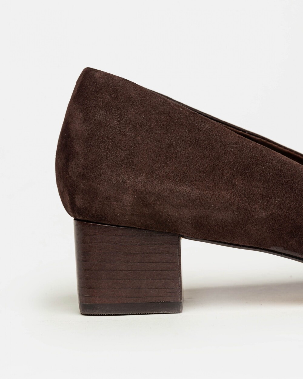 Stiletto Alanis en cuero nobuk Chocolate