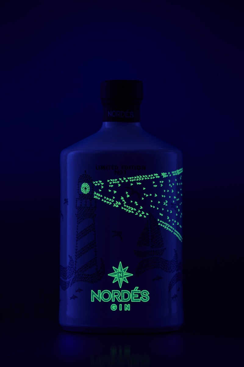 Gin NORDES Limited Edition N°1 Alc.40º 700ml. Gin NORDES Limited Edition N°1 Alc.40º 700ml.