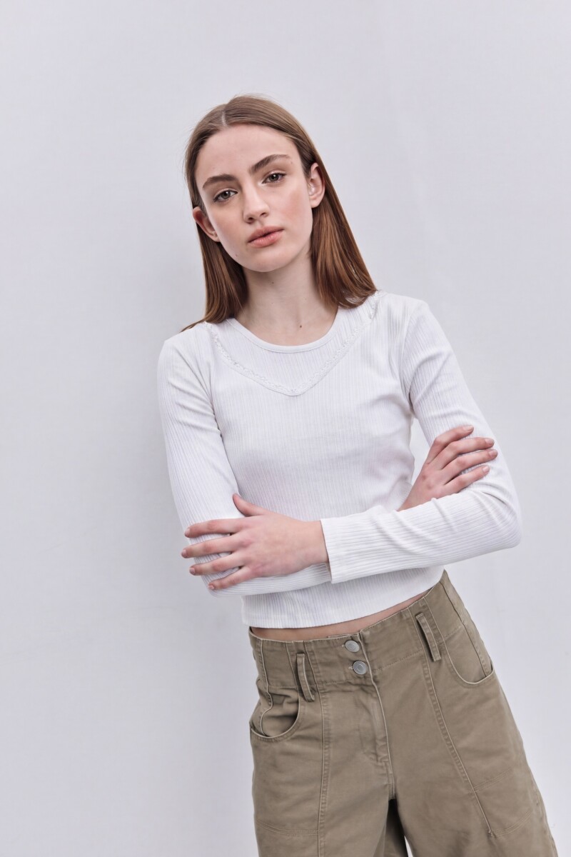 REMERA RUGA Blanco