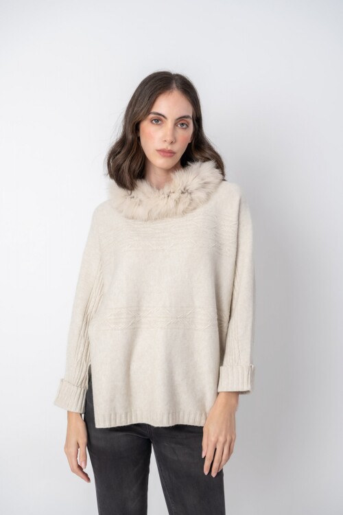 Sweater con cuello piel Beige