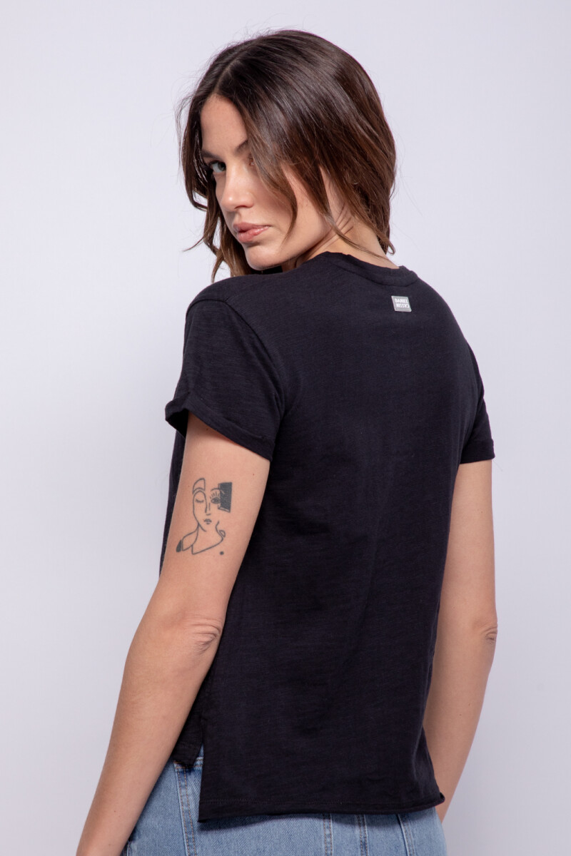 REMERA ISABELLA Negro