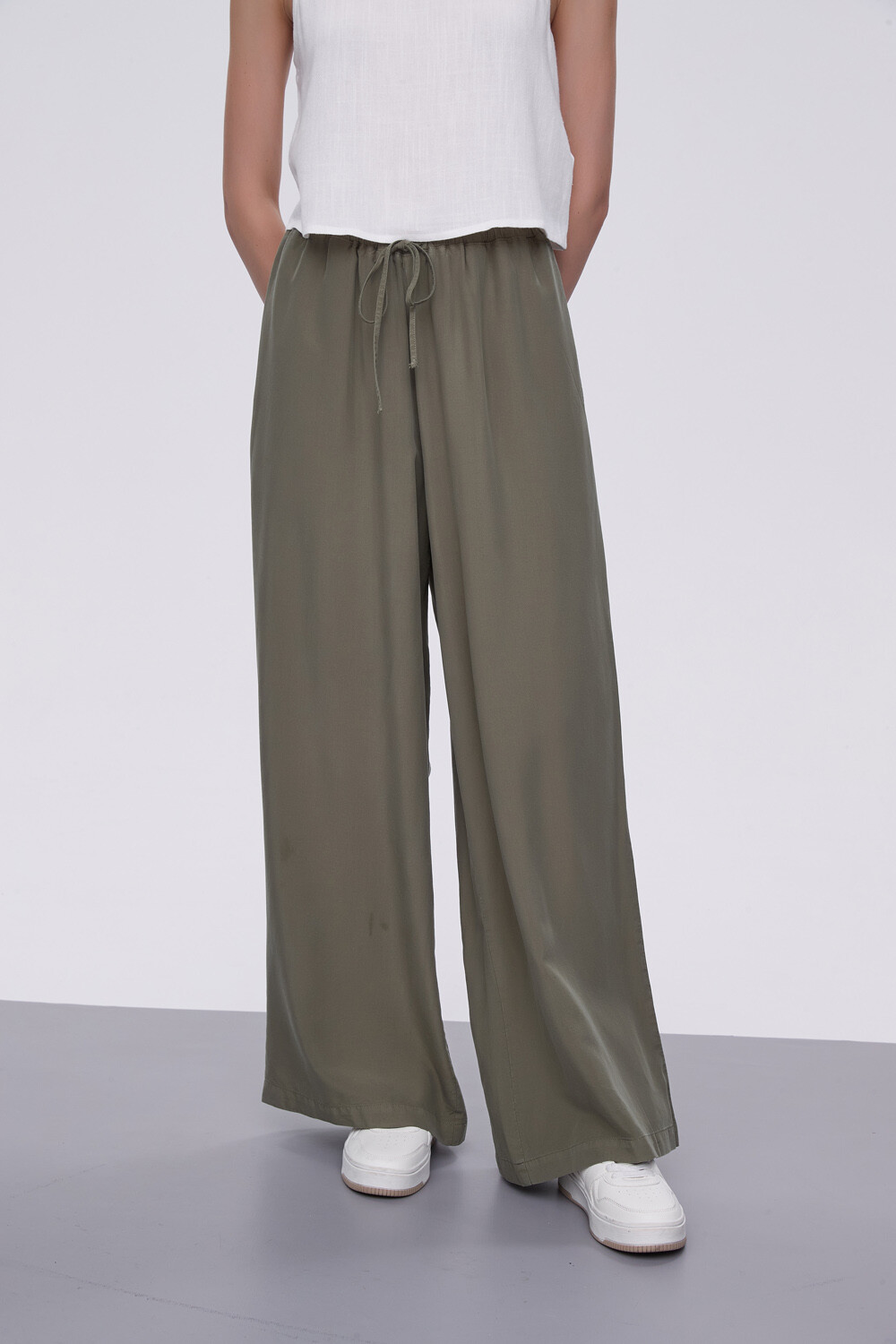 Pantalon Cezzilia Verde Oliva Oscuro