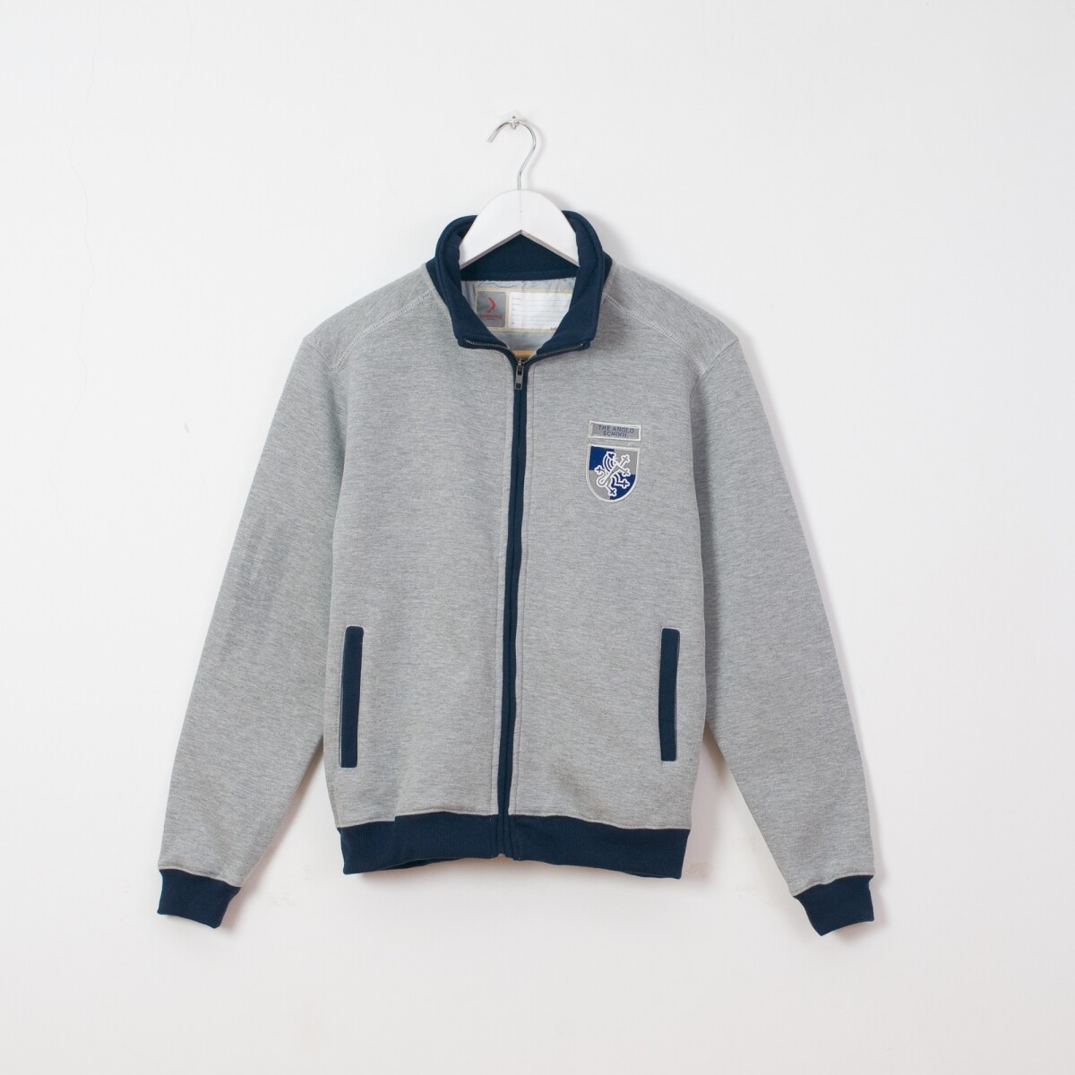 Campera deportiva The Anglo School Gris