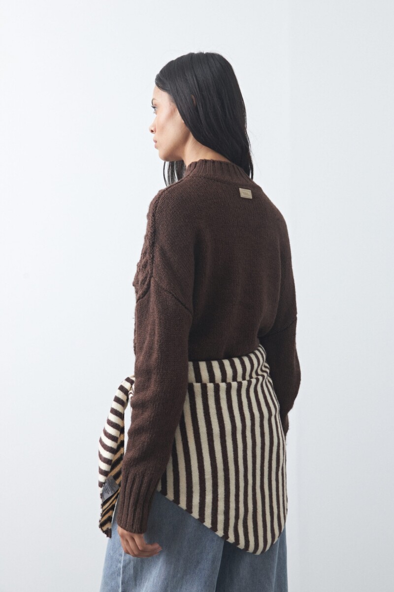 POLERA LINARES Chocolate