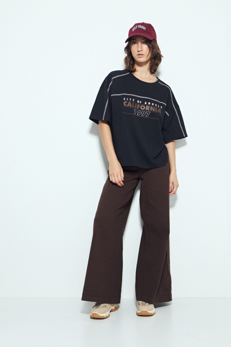 REMERA MAGNOLIO Negro