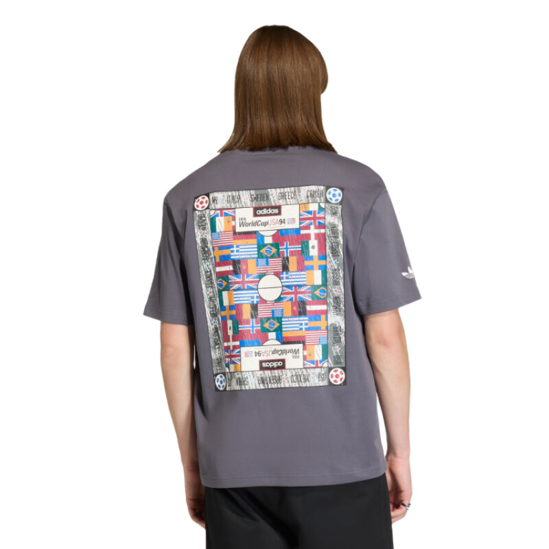 Remera Adidas Flag Gfx - Gris Remera Adidas Flag Gfx - Gris