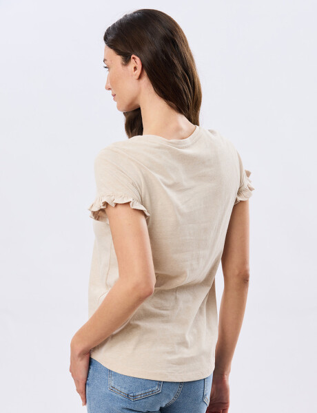 REMERA DE ALGODÓN CON VOLADO Beige