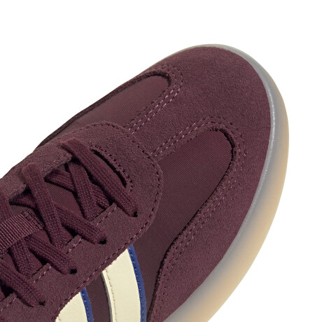 Championes adidas Barreda Decode Burgundy