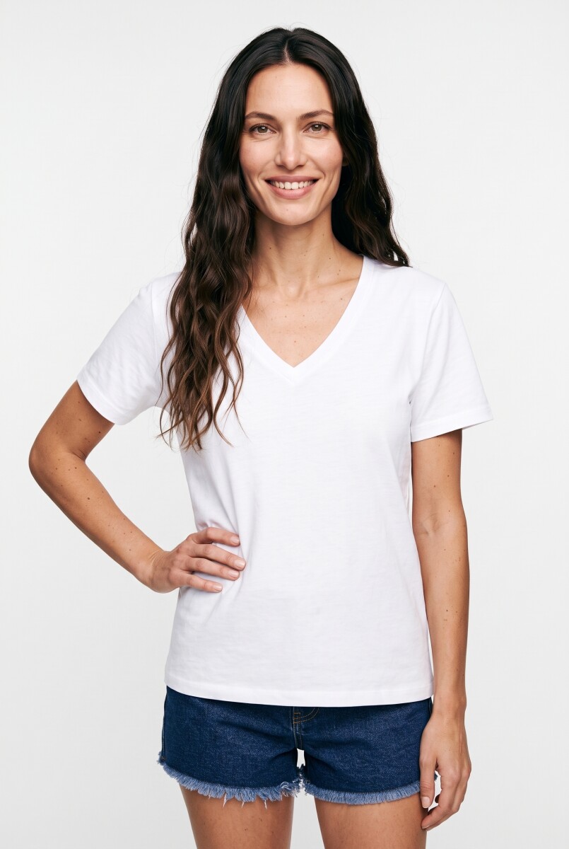 REMERA VESTA - BLANCO. 