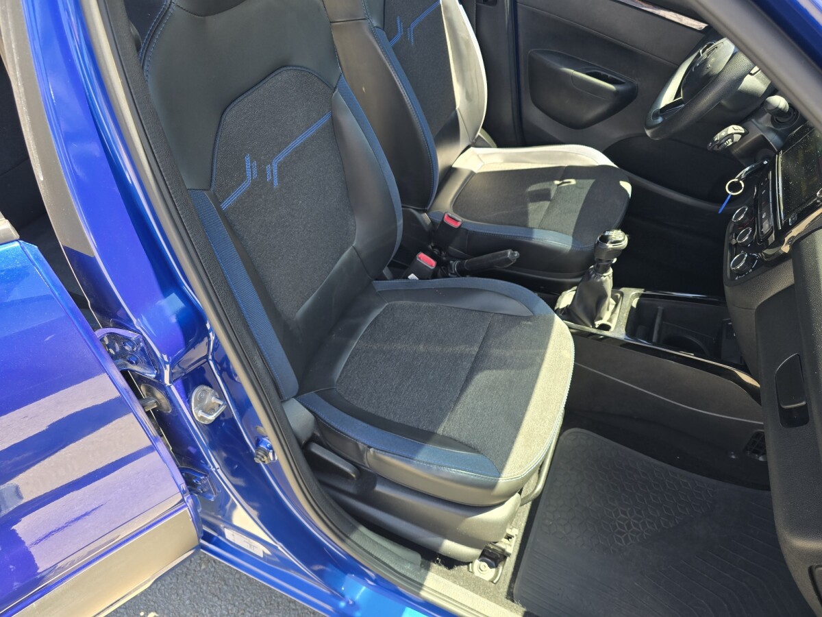 Renault Kwid 1.0 Intens Extra Full | Permuta / Financia Renault Kwid 1.0 Intens Extra Full | Permuta / Financia