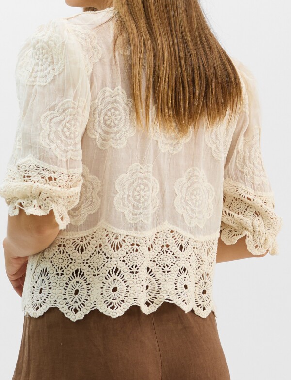 Blusa Bordada Puntilla CRUDO
