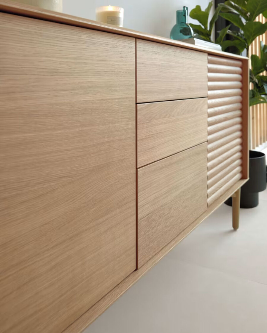 Aparador Lenon 200 x 86 cm de madera maciza y chapa de roble