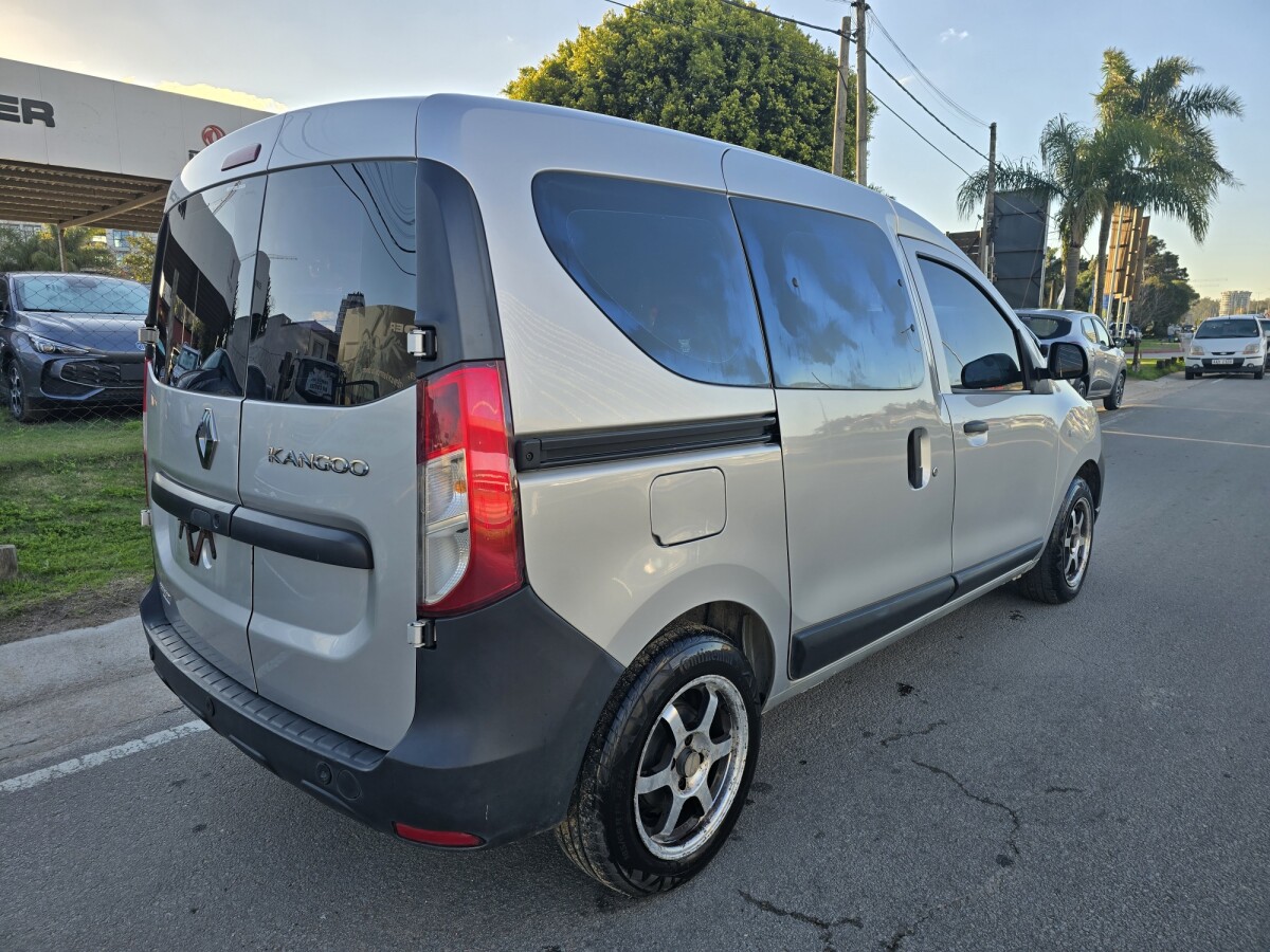 Renault Kangoo 2020 EXCELENTE ESTADO! | Permuta / Financia Renault Kangoo 2020 EXCELENTE ESTADO! | Permuta / Financia