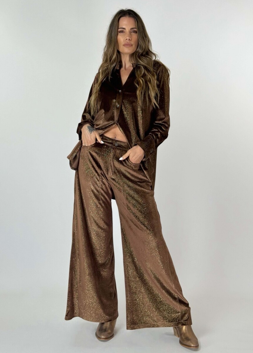 PANTALON JACINTO VELVET CON BRILLO - CAMEL 