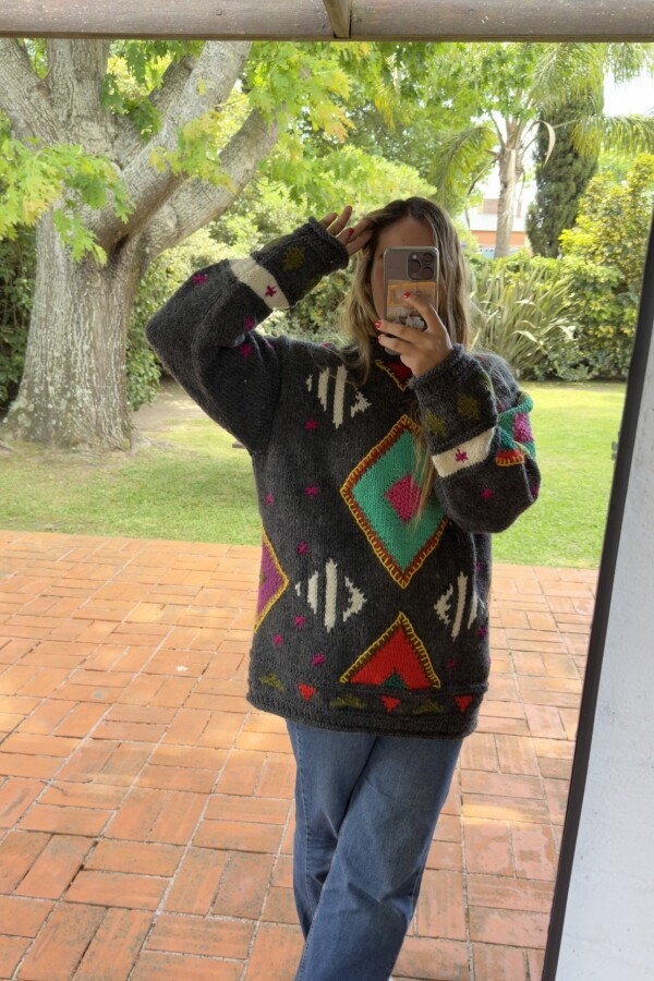 Sweater Gitano Lana Base Gris Oscuro