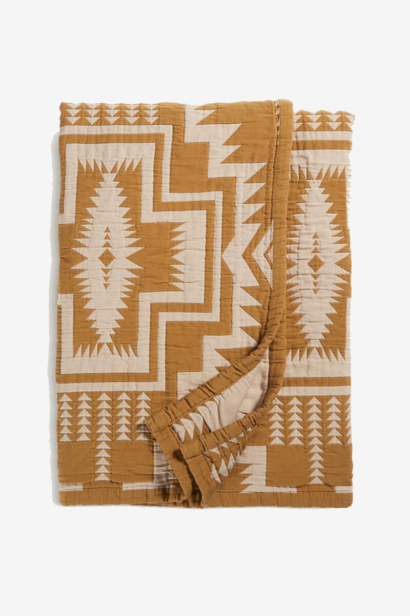 ACOLCHADO MATELASSE Ocre