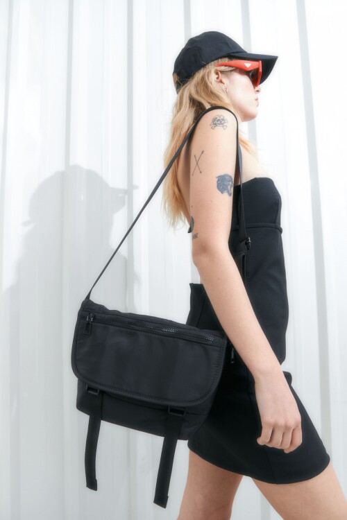 Bandolera con tapa negro