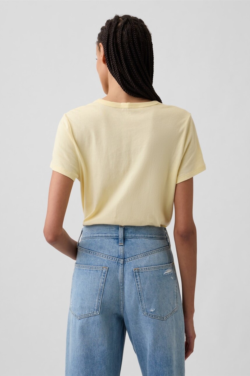 Remera Logo Gap Manga Corta Mujer Maize