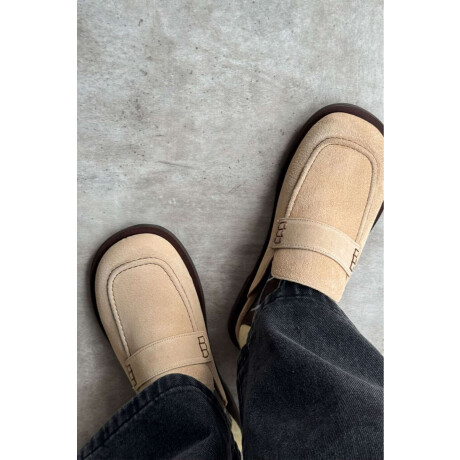 Flat Conar Beige